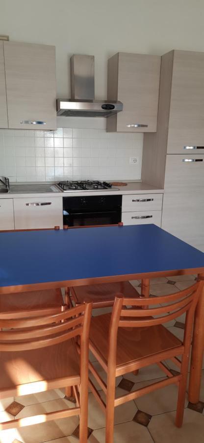 Riviera Apartments Pietra Ligure Eksteriør billede