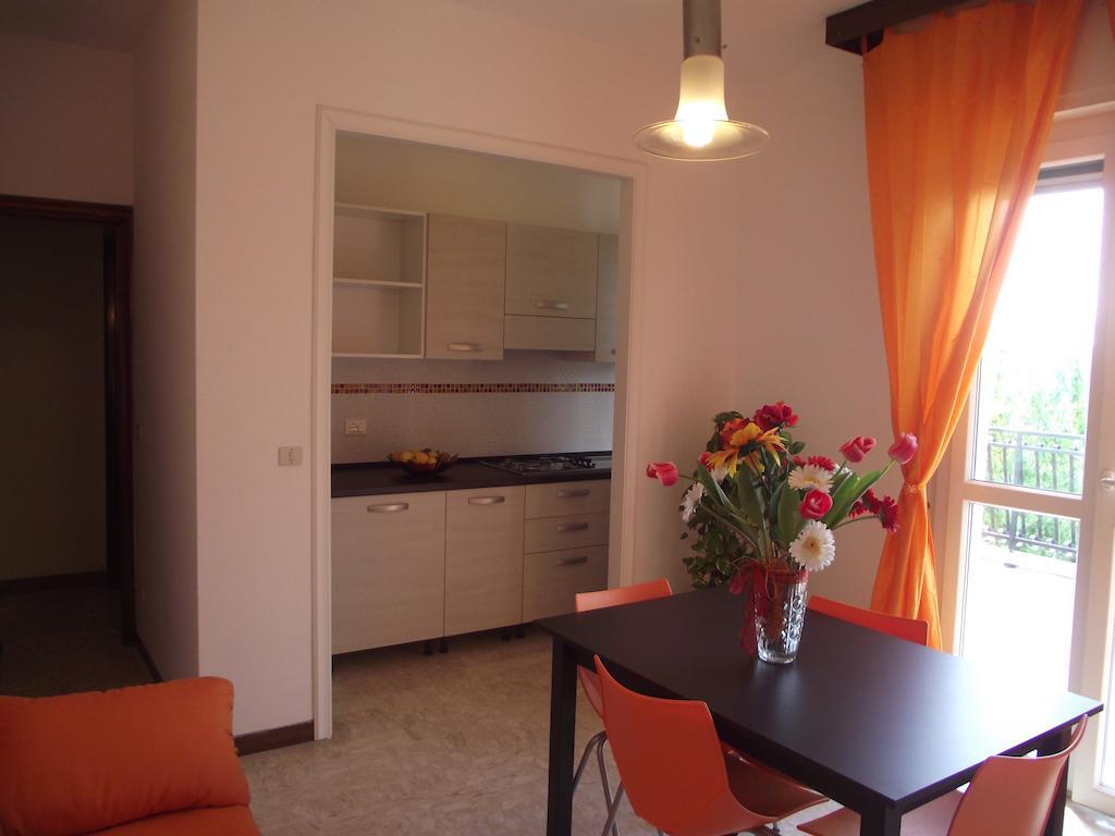 Riviera Apartments Pietra Ligure Værelse billede