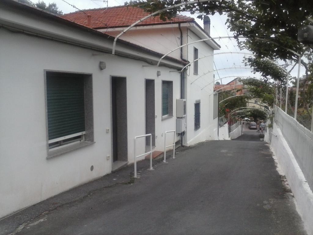 Riviera Apartments Pietra Ligure Eksteriør billede